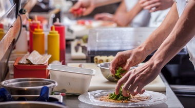 Inscriben para el nuevo curso de Manipulación de Alimentos