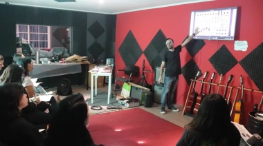 La radio municipal ya puede escucharse a través de internet