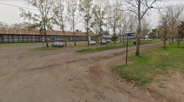 Un ladrón abordó a una joven y le robó la cartera usando un arma blanca