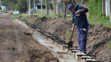 El Municipio llamará a licitación para la obra de cordón cuneta en el barrio Playa Hermosa
