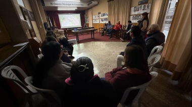 Vecinos piden iluminación y mejoras en el acceso a los barrios ribereños
