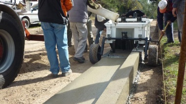 La construcción de cordón cuneta en Playa Hermosa y barrio puerto fue aprobada
