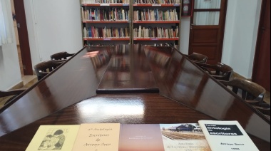 La Biblio celebra 107 años con una feria dedicada a los autores locales