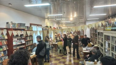 Arroyo Seco vivió su primera Feria del Libro con autores locales como protagonistas