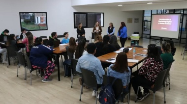 Más personas se capacitan en Introducción al Marketing y Redes Sociales