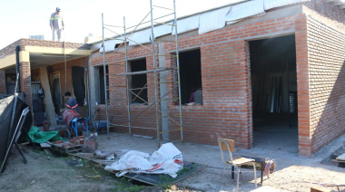 Tonelli recorrió  la nueva aula que se construye en la Escuela Técnica N° 650