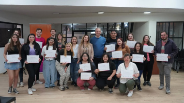 Entregaron diplomas a los participantes del curso de "Introducción al Marketing y Redes Sociales"