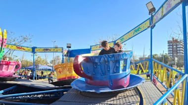 Un imponente parque de diversiones se instaló en Arroyo Seco