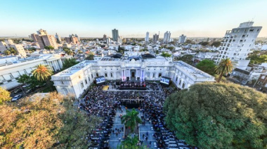 Autoridades de los tres poderes juraron la nueva Constitución de la Provincia