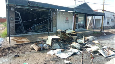 Un incendio consumió un comercio ubicado sobre Ruta 21