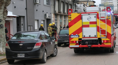 Bomberos realizaron un simulacro de incendio y evacuación en la clínica Martins