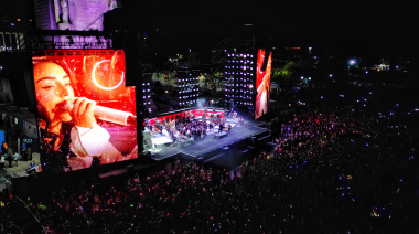 250 mil personas vivieron el histórico show de Nicki Nicole y Baglietto al pie del Monumento