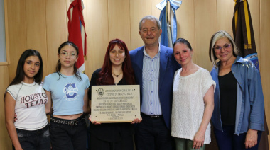 Reconocimiento a la Escuela de Danzas “Gloria Kazda” en su 30° Aniversario