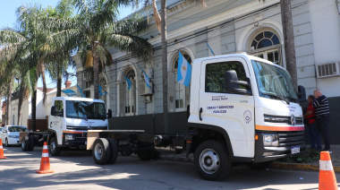 La Municipalidad adquirió dos camiones 0K para mejorar los servicios públicos