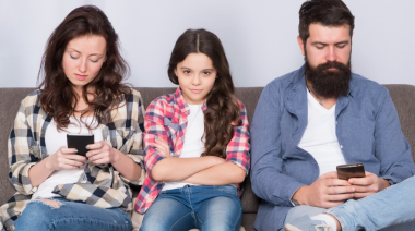 ¿Cómo afecta al cerebro el uso excesivo del teléfono celular?