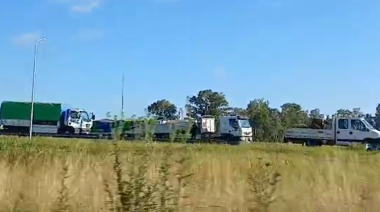 Desvíos en la Autopista por derrame de formol