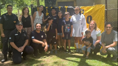 Bomberos asistieron al cierre de ciclo lectivo de la escuela "Alejo Payret"