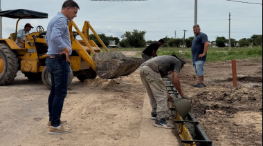 La Municipalidad avanza en la construcción del cordón cuneta en Mi Lote