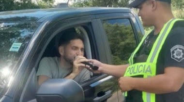 Pullaro pasó el control de alcoholemia en Santa Fe