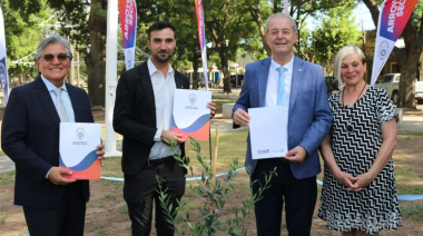 Arroyo Seco recibió un retoño del olivo mendocino que perteneció a San Martín