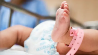 Una niña falleció por complicaciones del coqueluche