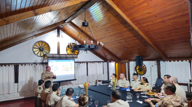 Primer taller de practicaje en la Vía Navegable Troncal