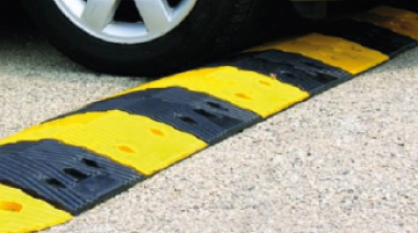 A pedido de los vecinos autorizaron la construcción de más reductores de velocidad