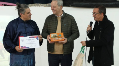 Presentaron el libro "Seis Pasos de Tai Chi / Chi Kung para la Salud"
