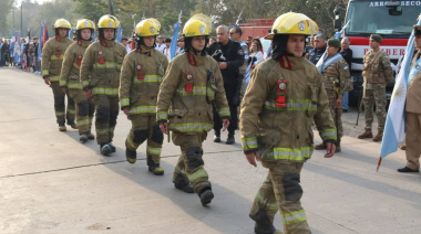 Nuevos bomberos juraron lealtad durante el acto en conmemoración de su día