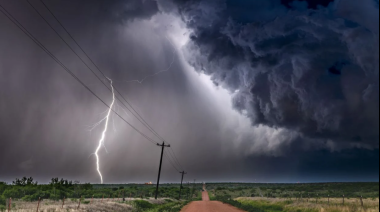 A partir del viernes se esperan lluvias con vientos y actividad eléctrica