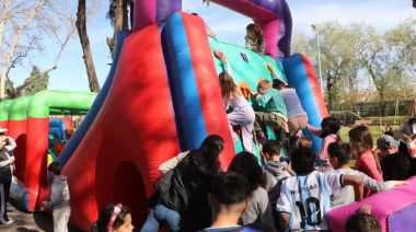 Arroyo Seco celebró el Día de las Infancias con una multitudinaria jornada en el Anfiteatro Municipal