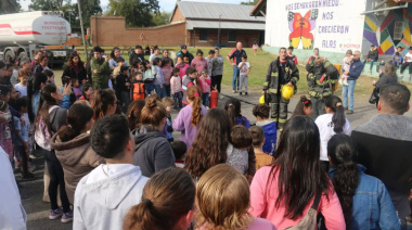 Los niños fueron agasajados por los Bomberos en su día