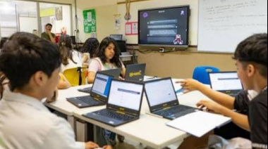 Proponen regular el uso de celulares e inteligencia artificial en las escuelas de Santa Fe