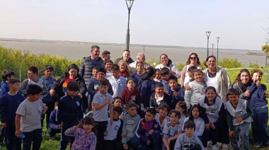 Alumnos de la Escuela N°6036 celebraron la Primavera recorriendo la ciudad
