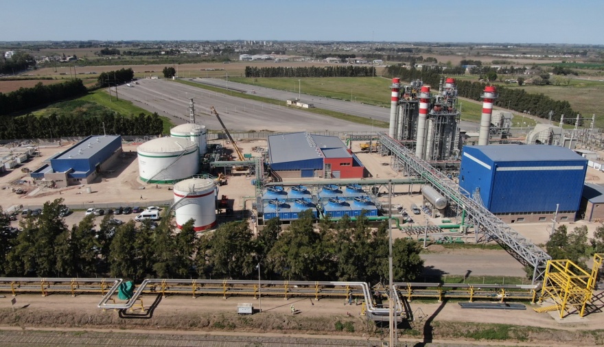 Albanesi puso en marcha la central térmica de Arroyo Seco