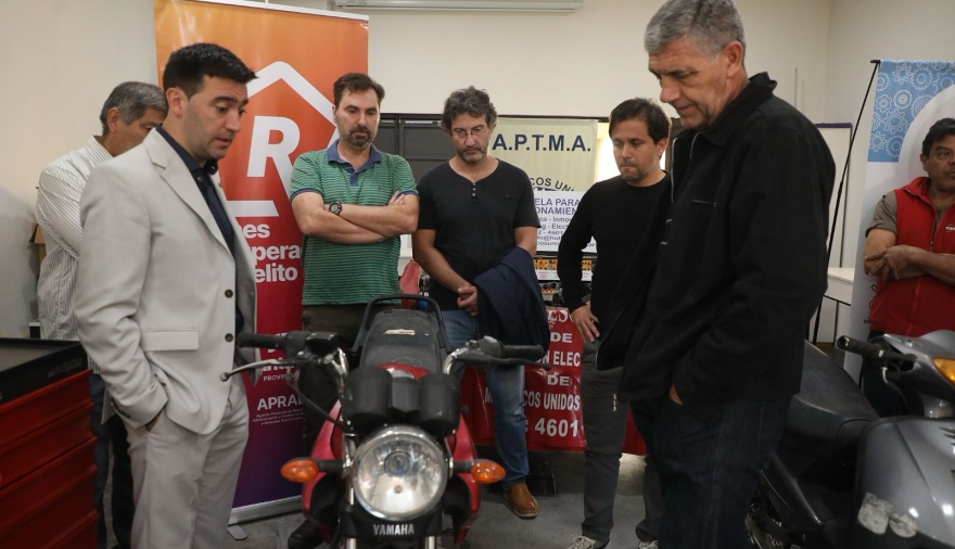 Motos incautadas a delincuentes serán usadas en cursos de capacitación de mecánica