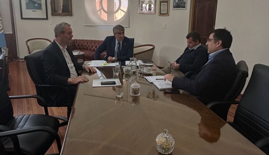 Tonelli gestionó ante Provincia la iluminación del acceso a Playa Mansa