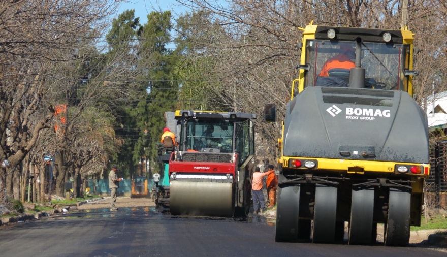 Se inició la segunda etapa de asfaltado de calles en Arroyo Seco