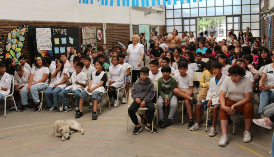 Tonelli participó del cierre de ciclo de la Escuela N° 6036 "Bernardino Rivadavia"