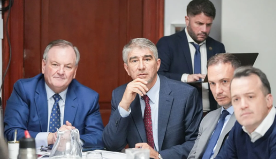 Legislatura: El debate por la Ley de Municipios se suspendió para cerrar acuerdos