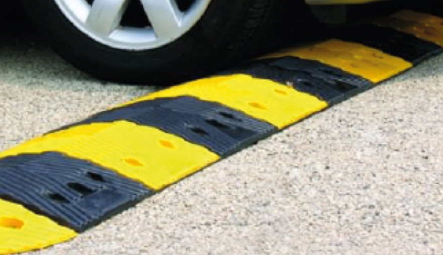 A pedido de los vecinos autorizaron la construcción de más reductores de velocidad