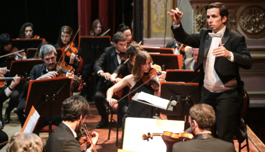 “Cuando una orquesta llega a una ciudad genera un acontecimiento comunitario”