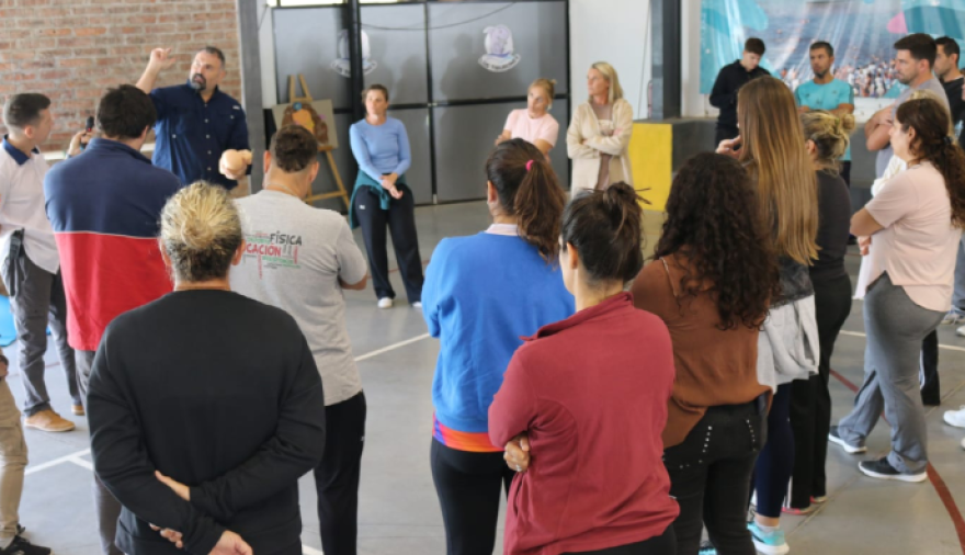 Profesores y guardavidas se capacitaron en Primeros Auxilios y RCP