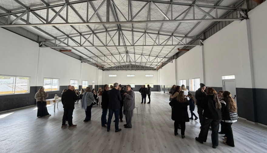 La Escuela “Santa Lucía” inauguró su gimnasio en su 63° aniversario