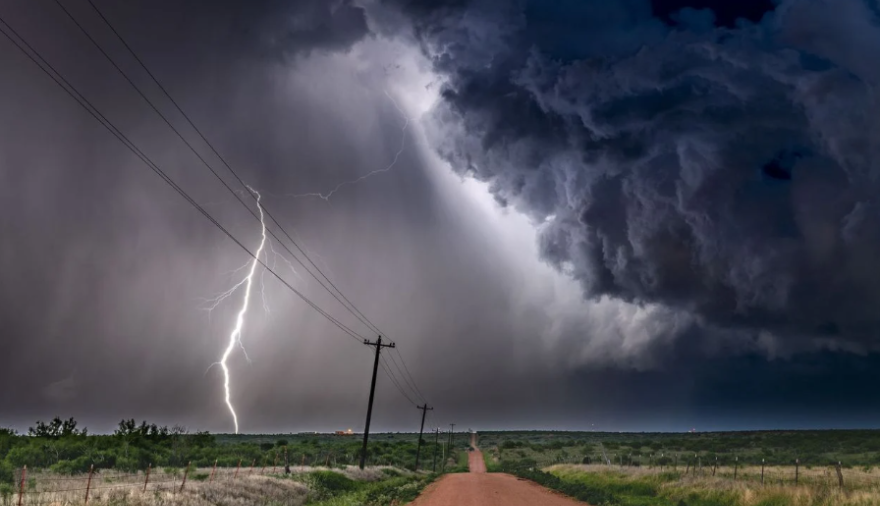 A partir del viernes se esperan lluvias con vientos y actividad eléctrica