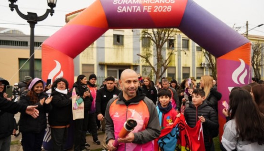 Mascherano encabezó el paso de la Antorcha Suramericana por San Lorenzo