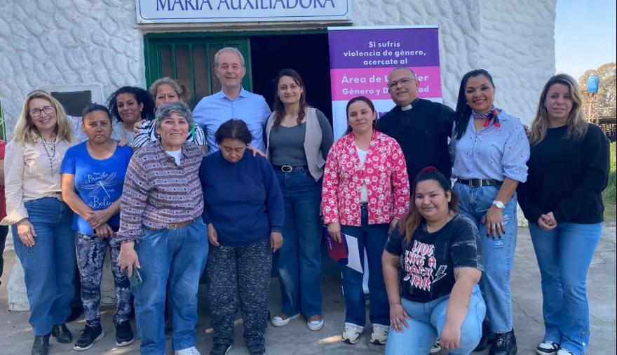 Comenzó el Taller de Costura para Mujeres en El Ombú