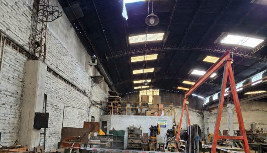 Falleció un trabajador que cayó desde un techo de seis metros de altura