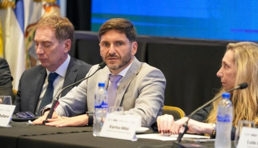 “Voy a pelear para que cada contenedor que salga de Argentina, lo haga por los puertos de Santa Fe”