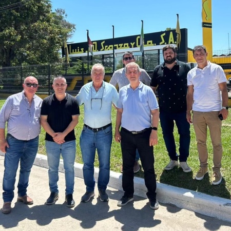 Recorrida por dos empresas cordobesas para la compra de una barredora aspiradora